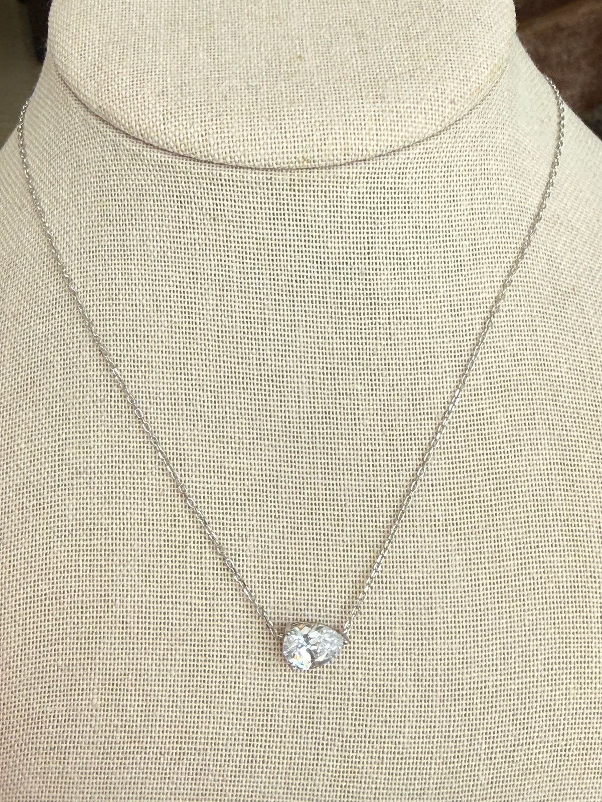 PEARIS NECKLACE