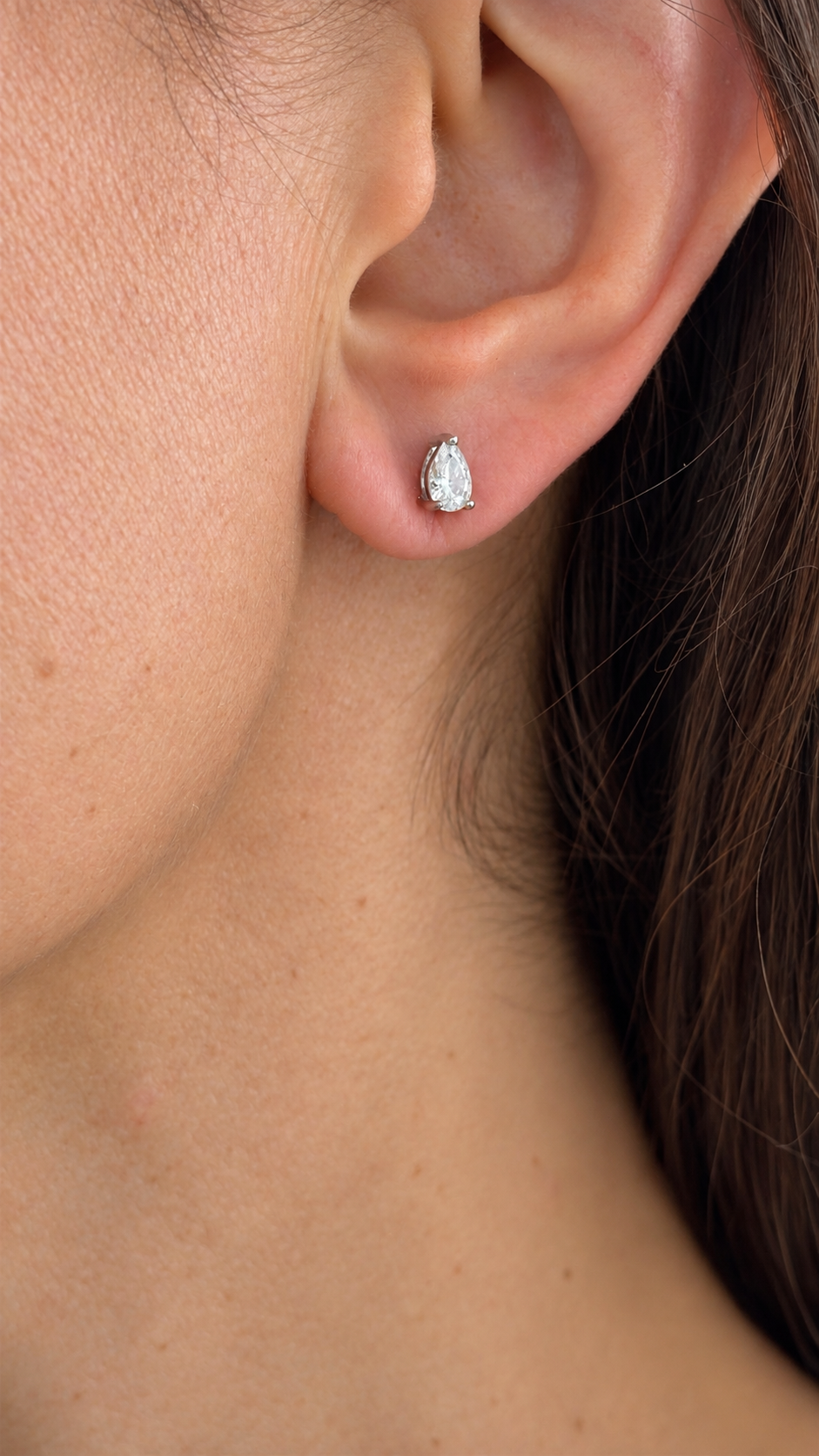 PEARIS STUDS
