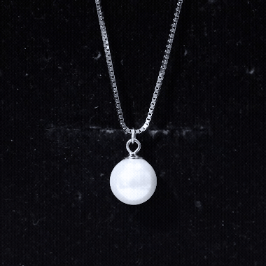 Natural 7.50 Carat Pearl Drop Necklace with Silver Chain