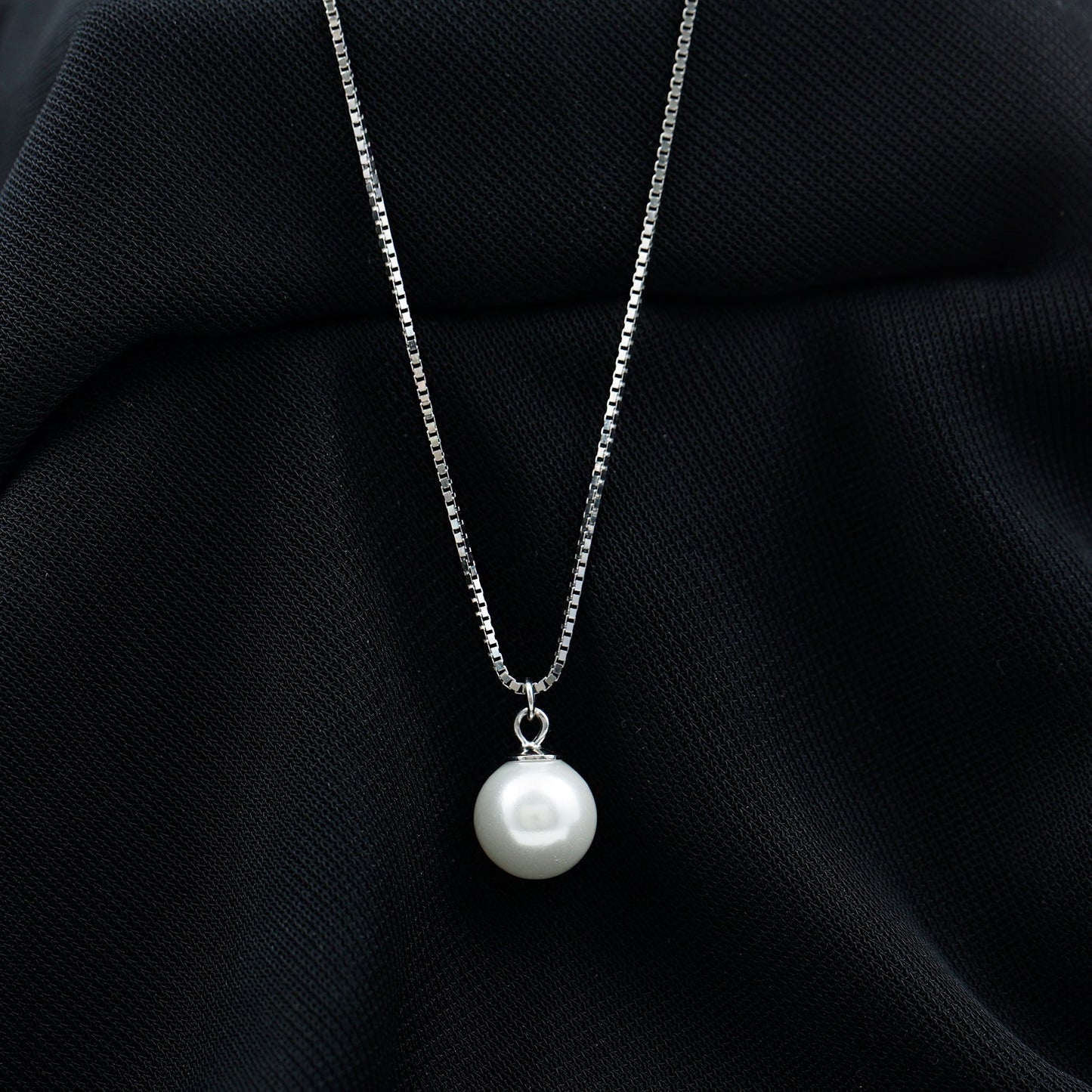Natural 7.50 Carat Pearl Drop Necklace with Silver Chain